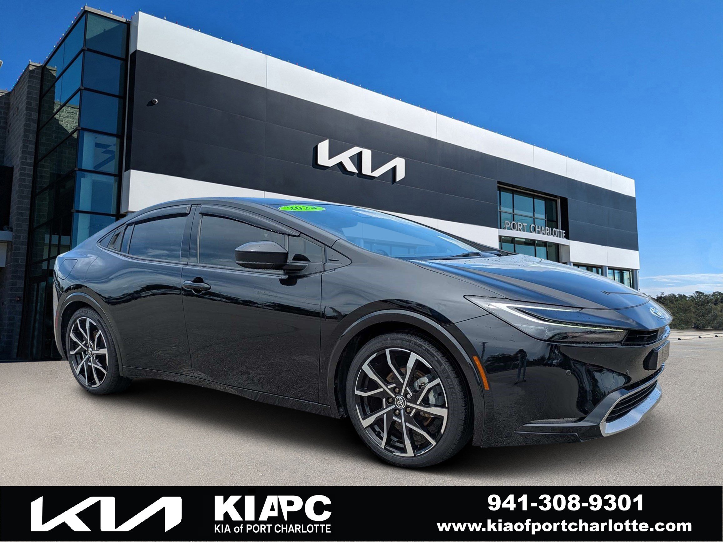 Used 2024 Toyota Prius Prime FWD video 1
