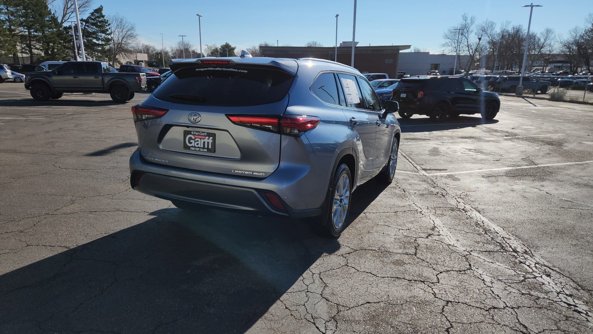 Used 2020 Toyota Highlander Limited image 13