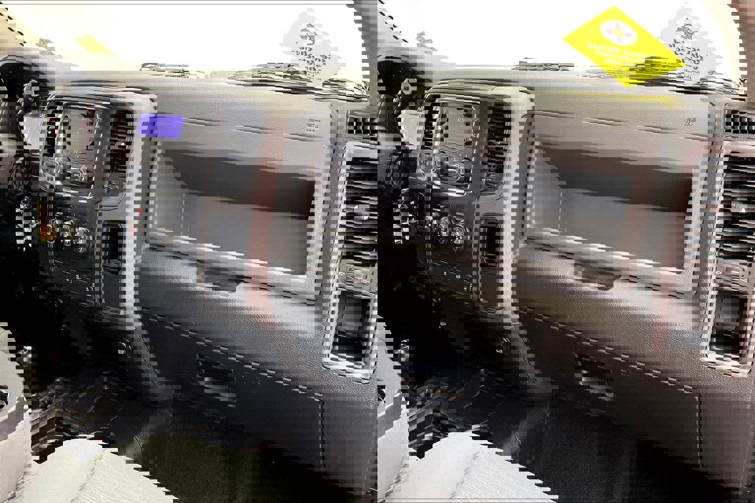 Used 2013 RAM 2500 Tradesman w/ Chrome Appearance Group image 15