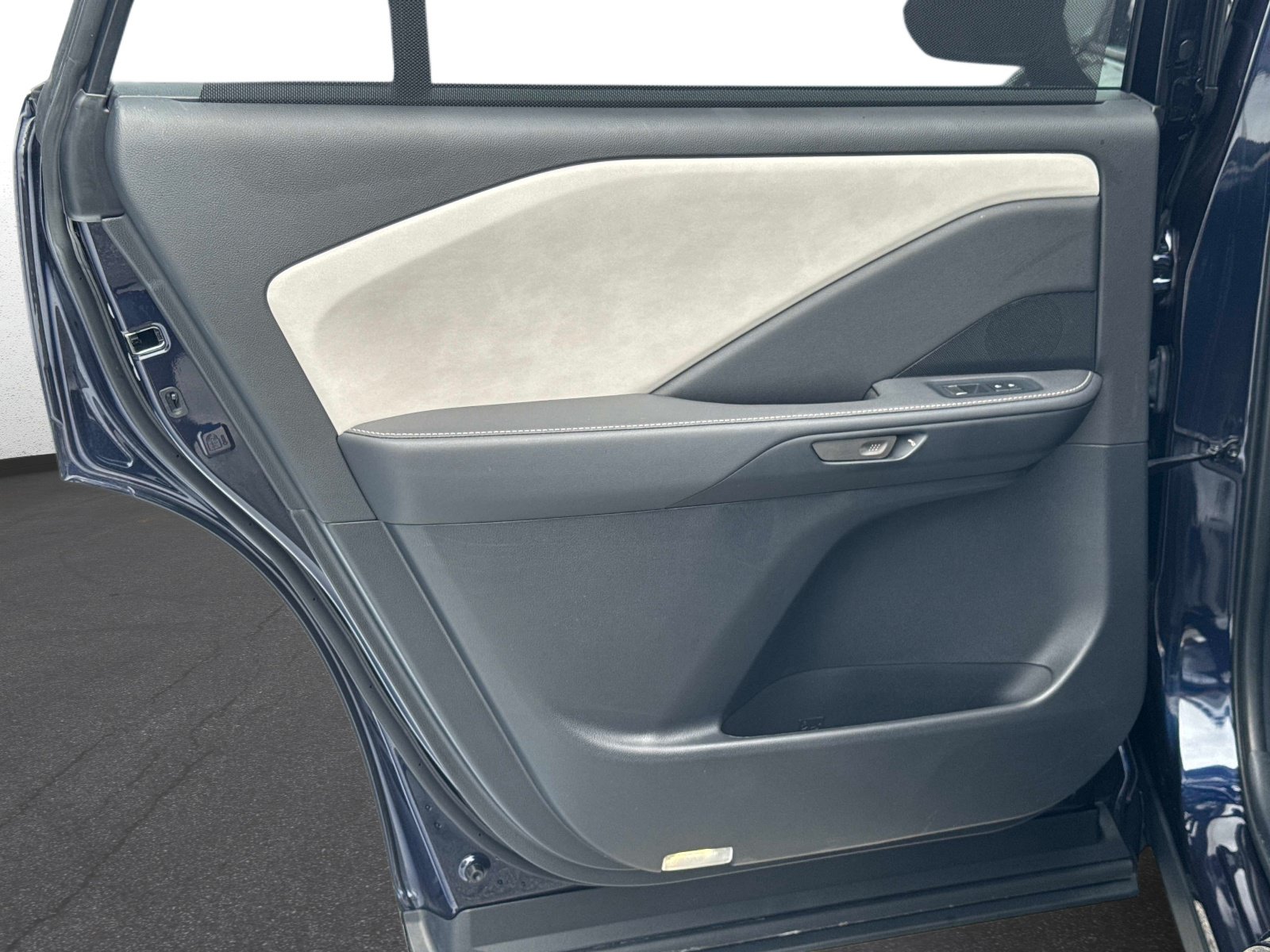Certified 2024 Lexus TX 350 AWD w/ Captains Chair Package image 13