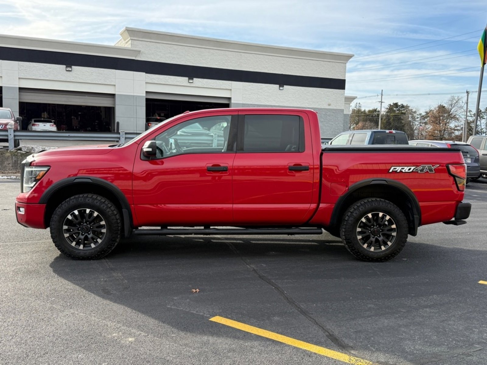 Used 2020 Nissan Titan PRO-4X image 5
