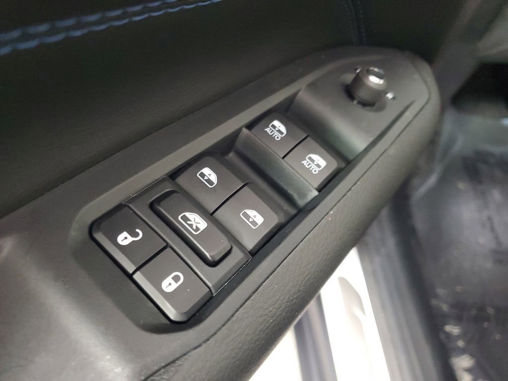 New 2026 Jeep Compass Latitude image 15