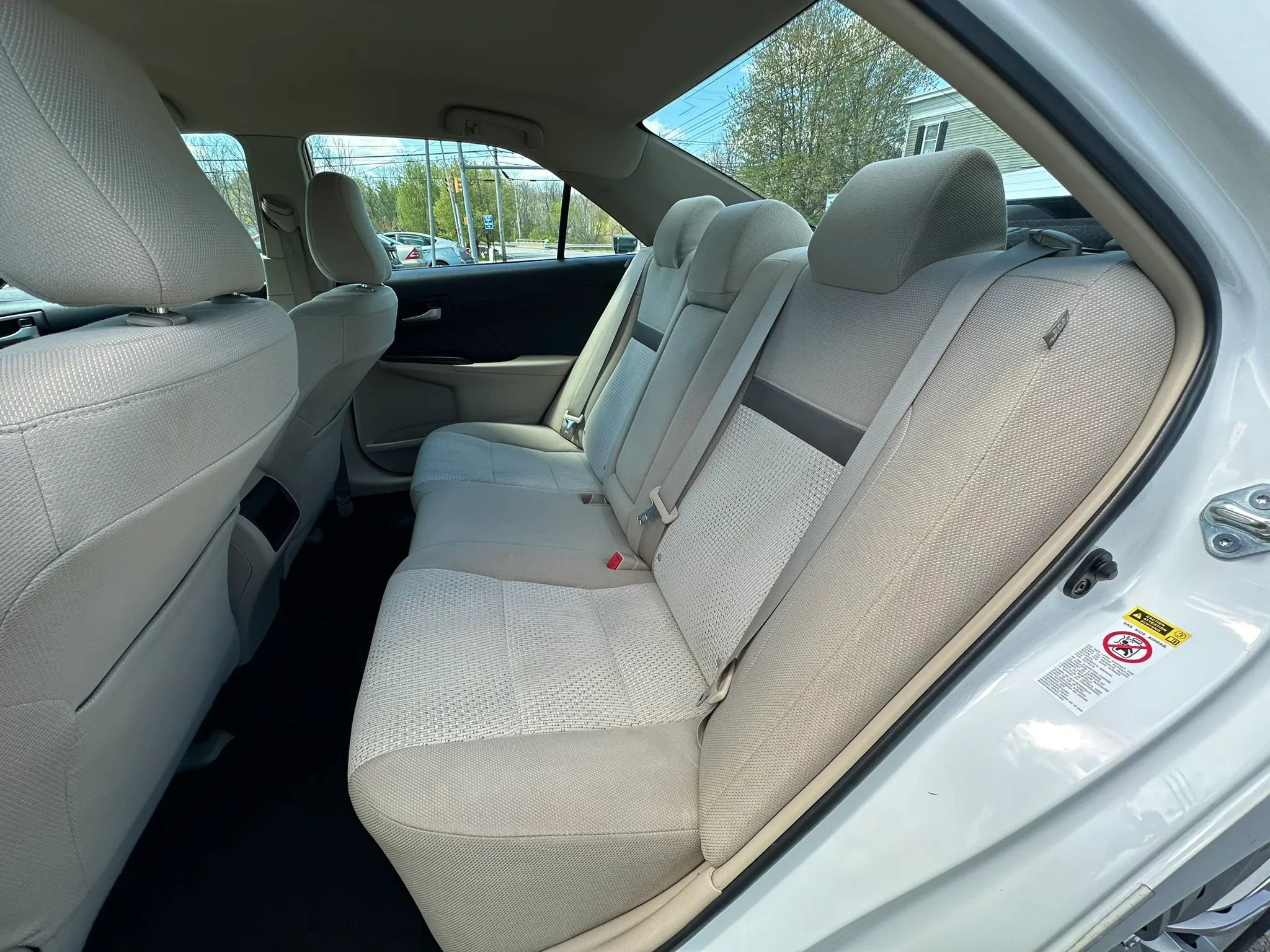 Used 2013 Toyota Camry LE FWD image 16