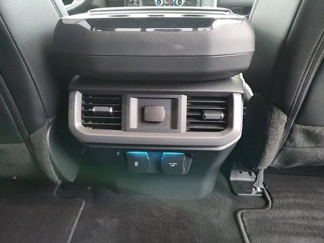Used 2025 Ford F150 Lariat w/ Equipment Group 501A Mid image 30