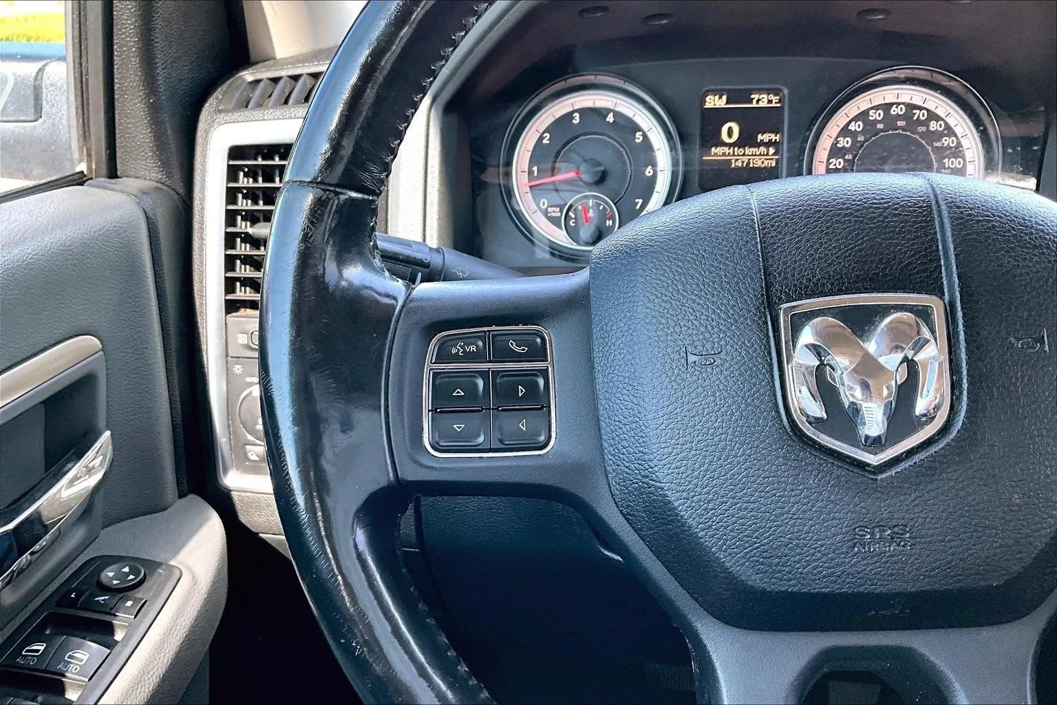 Used 2014 RAM 1500 Classic SLT RWD image 12
