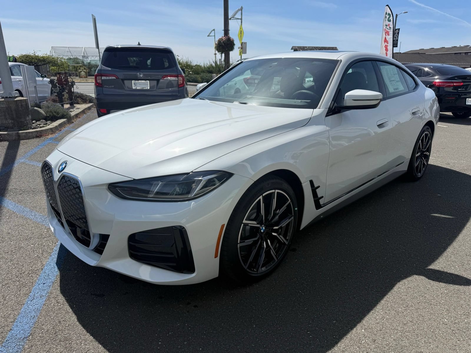 New 2026 BMW i4 xDrive40i w/ M Sport Package AWD/4WD image 3