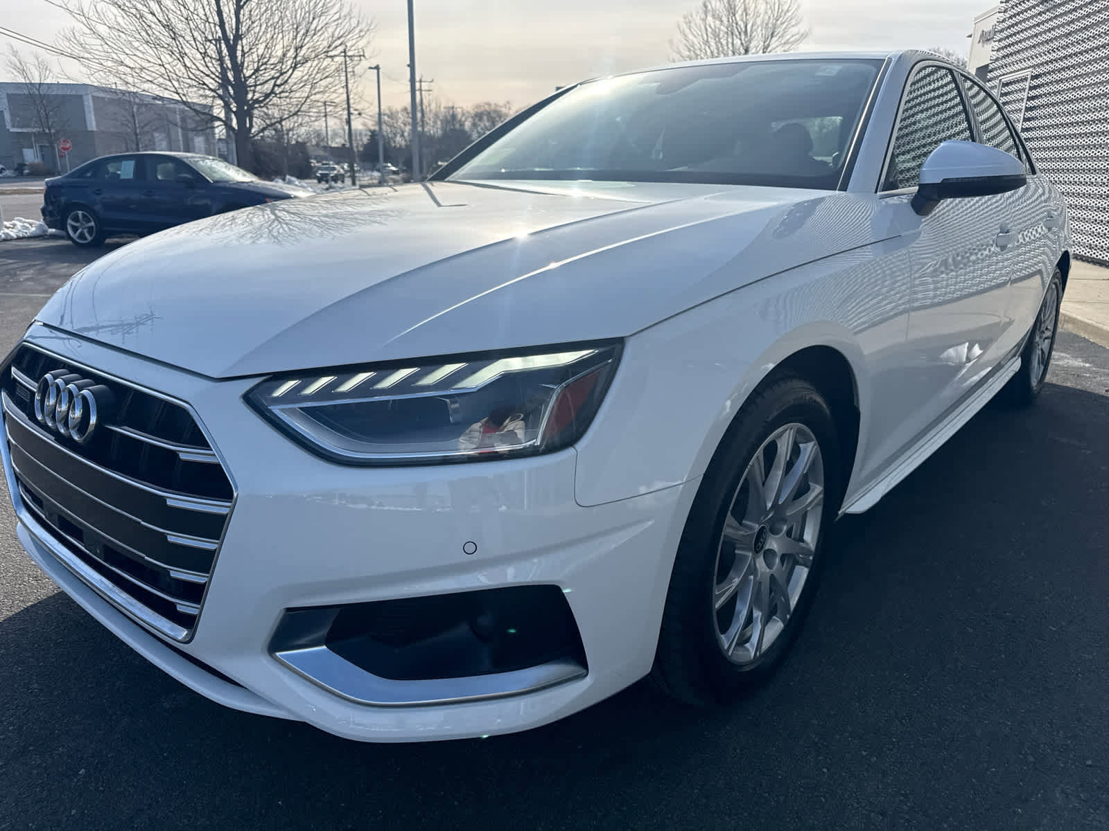 Used 2023 Audi A4 2.0T Premium w/ Convenience Package image 4