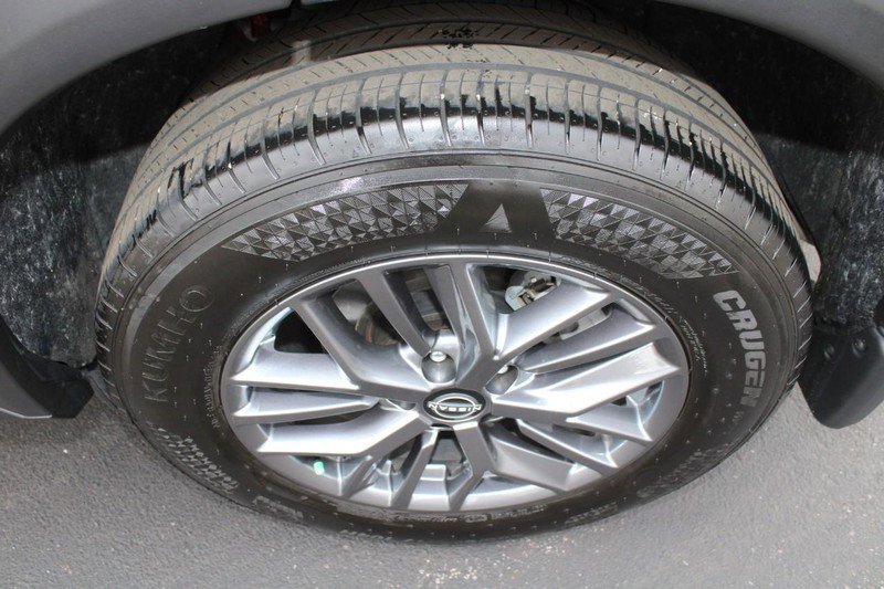 Used 2023 Nissan Rogue S image 8