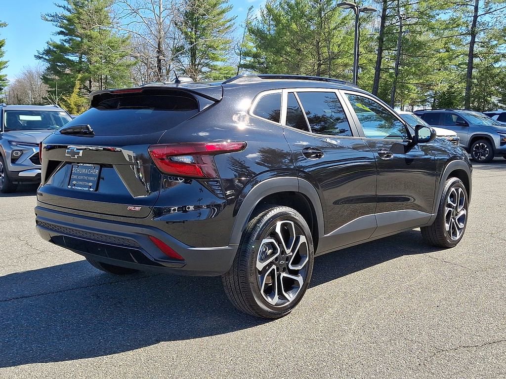 Certified 2024 Chevrolet Trax RS w/ Driver Confidence Package image 6