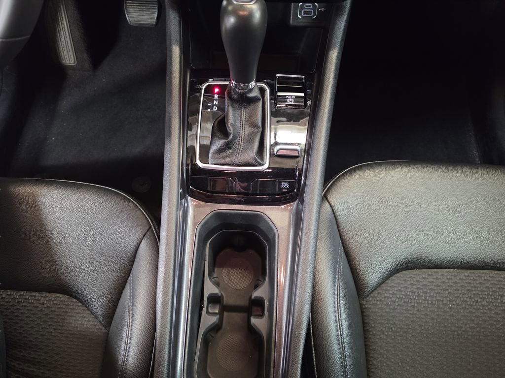 Used 2024 Jeep Compass Latitude image 11