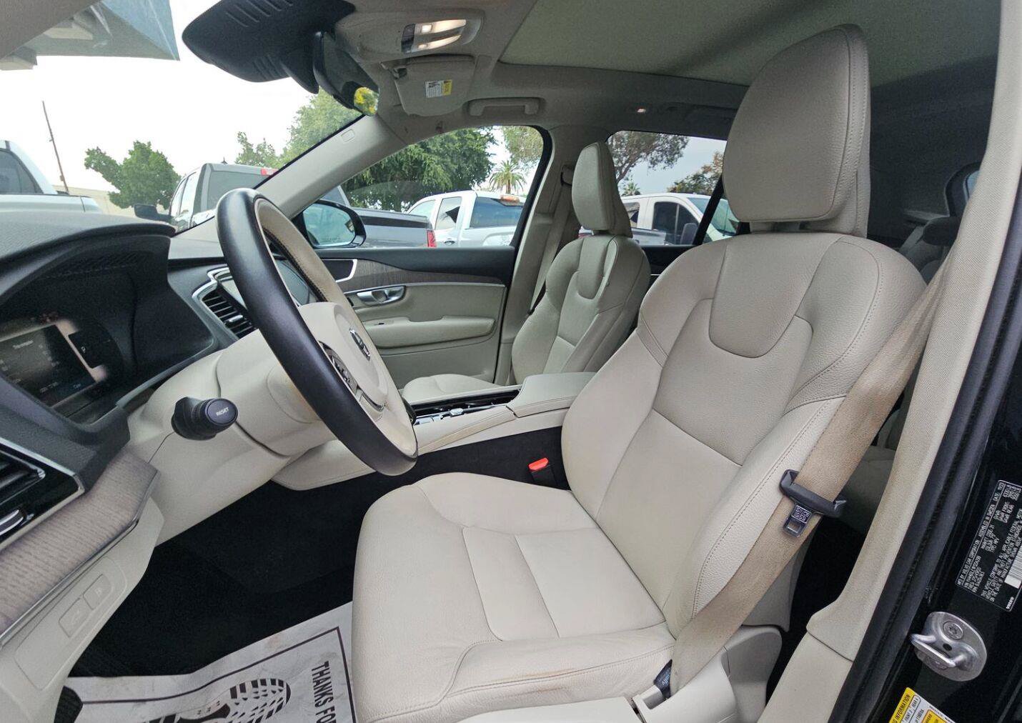 Used 2024 Volvo XC90 T8 Plus AWD/4WD image 7