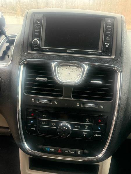 Used 2012 Chrysler Town & Country Touring w/ Entertainment Group #1 image 22