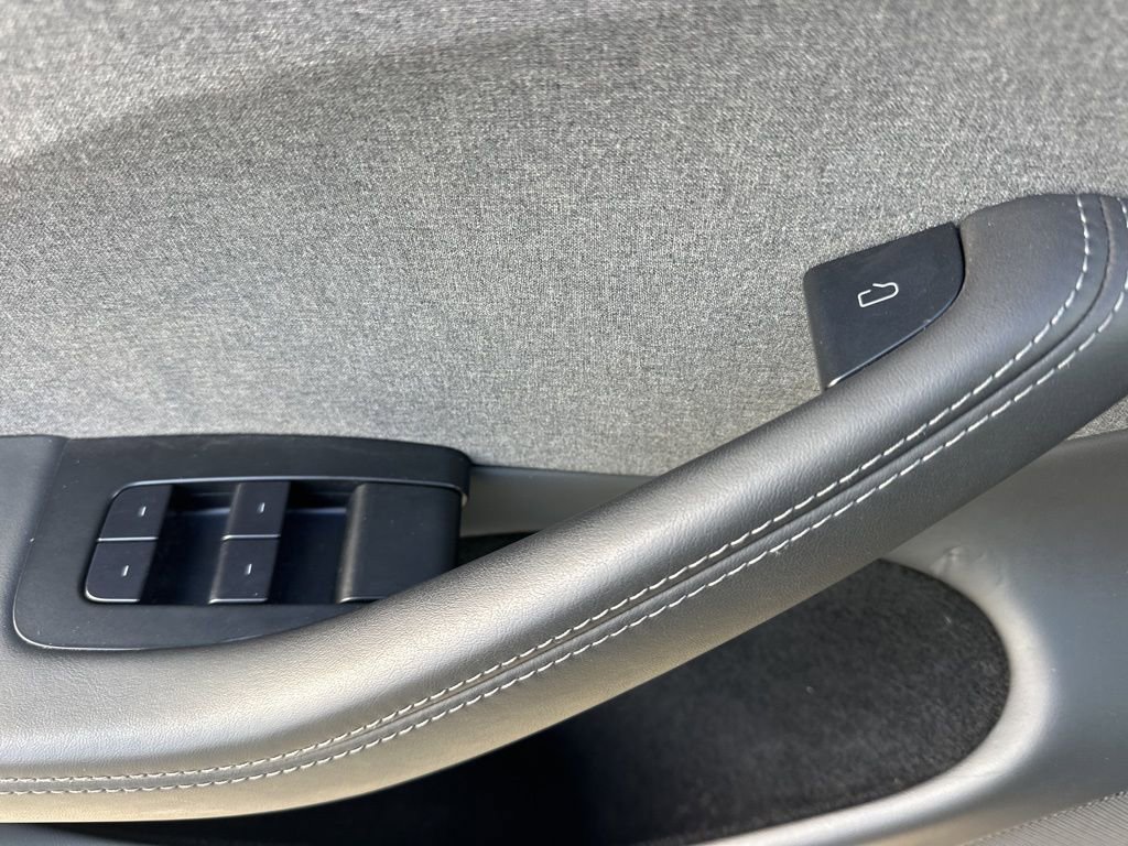 Used 2025 Tesla Model 3 Long Range image 28