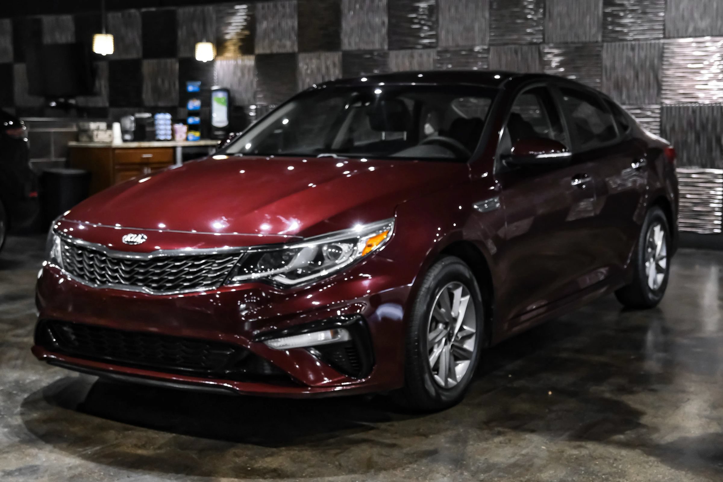 Used 2019 Kia Optima LX FWD image 6