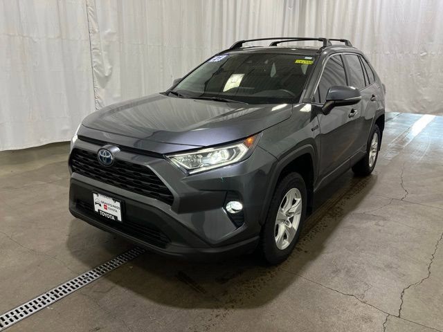 Certified 2021 Toyota RAV4 XLE w/ Carpet Mat Package (TMS) AWD/4WD image 8