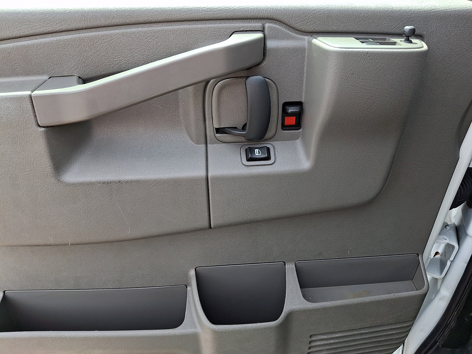 Used 2022 GMC Savana 2500 w/ Driver Convenience Package RWD image 17
