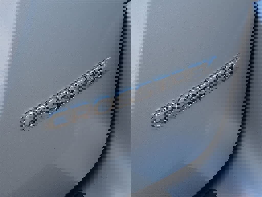 Used 2018 Subaru Crosstrek 2.0i Limited image 13