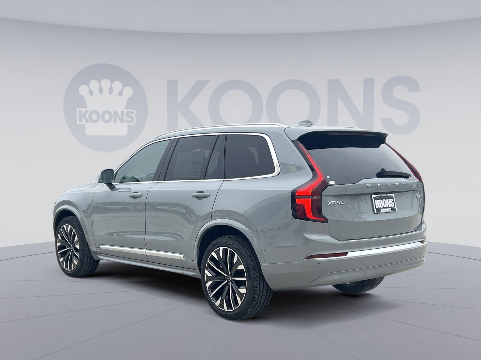 New 2026 Volvo XC90 B6 Plus w/ Protection Package Premier image 4