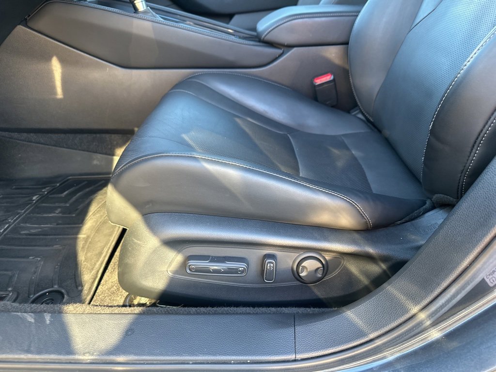 Used 2023 Honda Accord Touring image 12