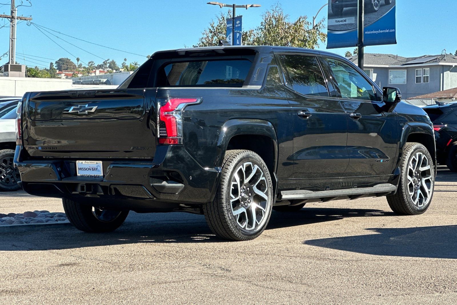 New 2024 Chevrolet Silverado EV RST image 4