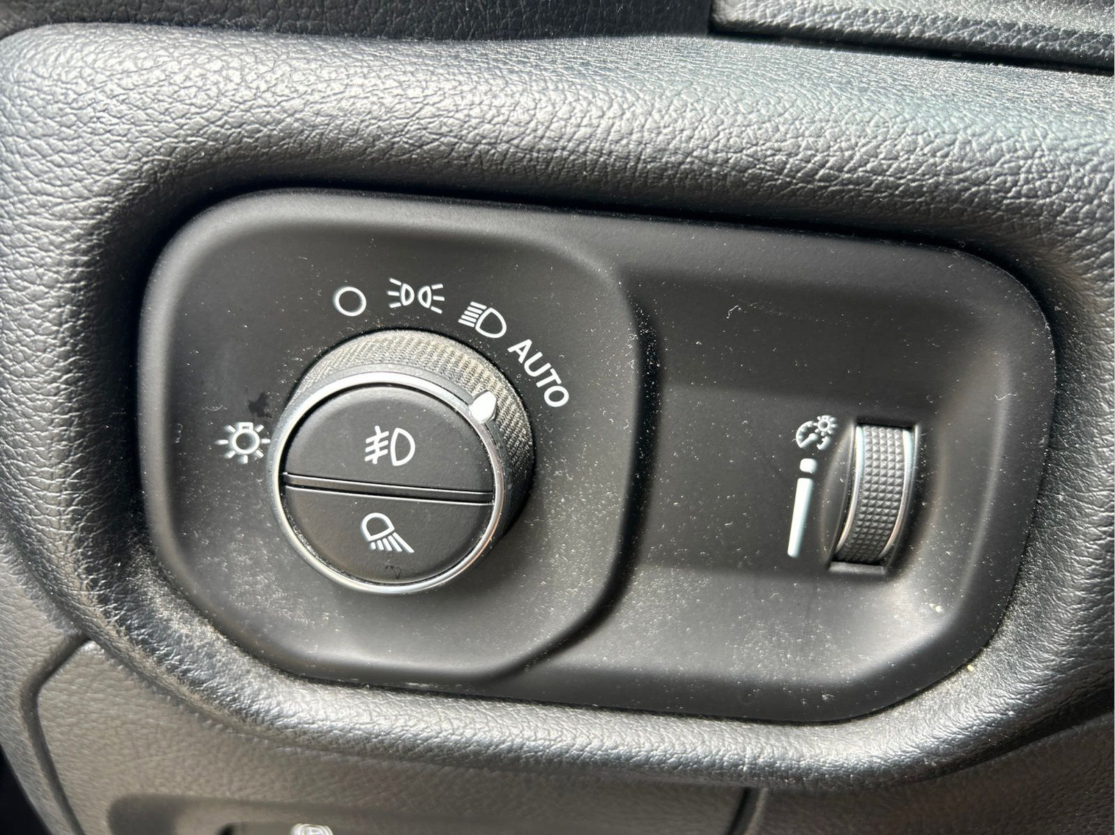 Used 2021 RAM 1500 Big Horn RWD image 25