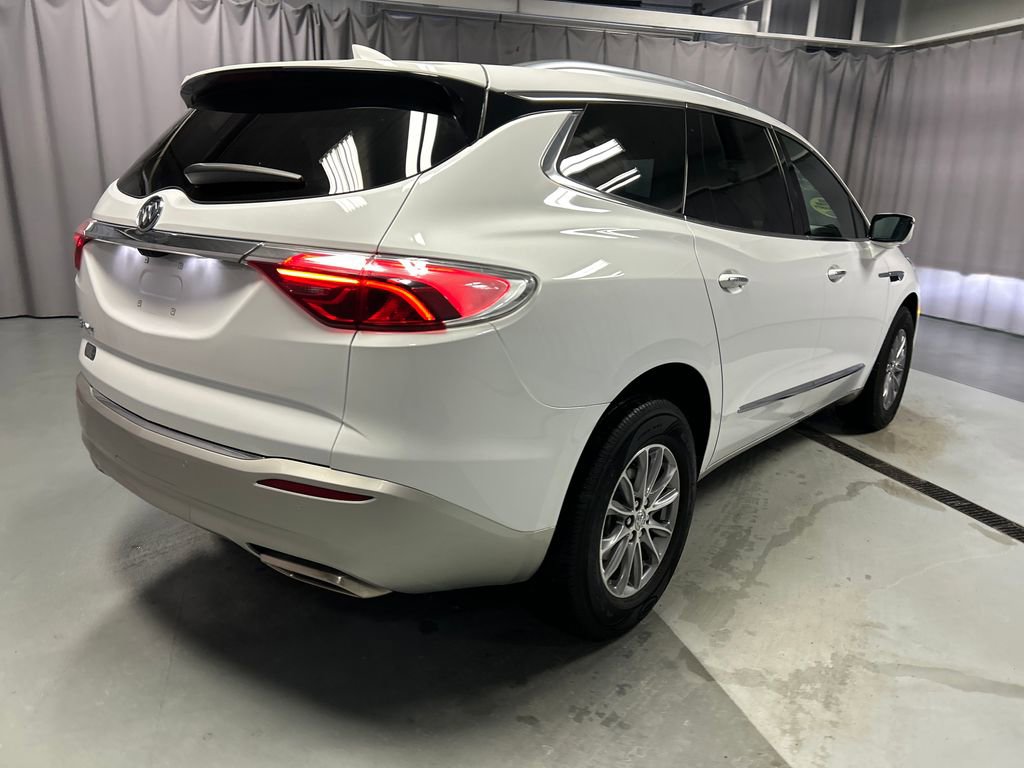 Used 2024 Buick Enclave Premium image 7