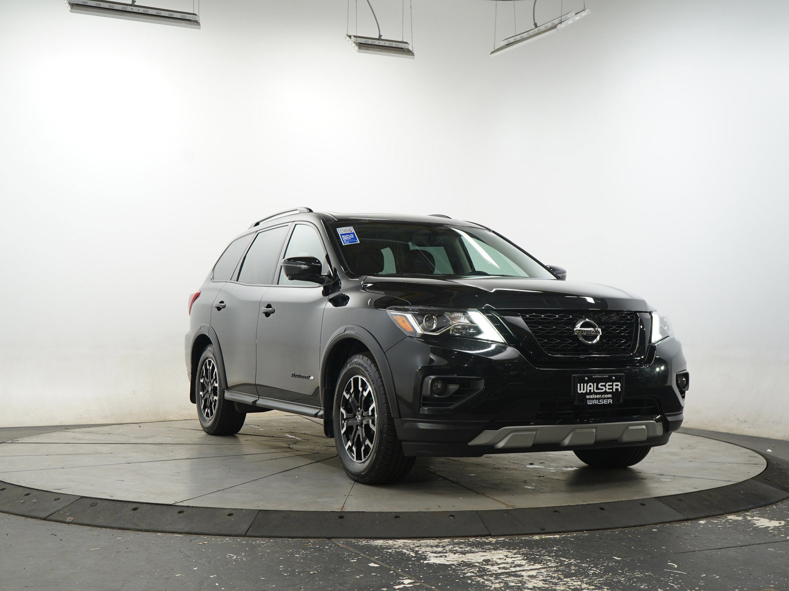 Used 2020 Nissan Pathfinder SL AWD/4WD image 32