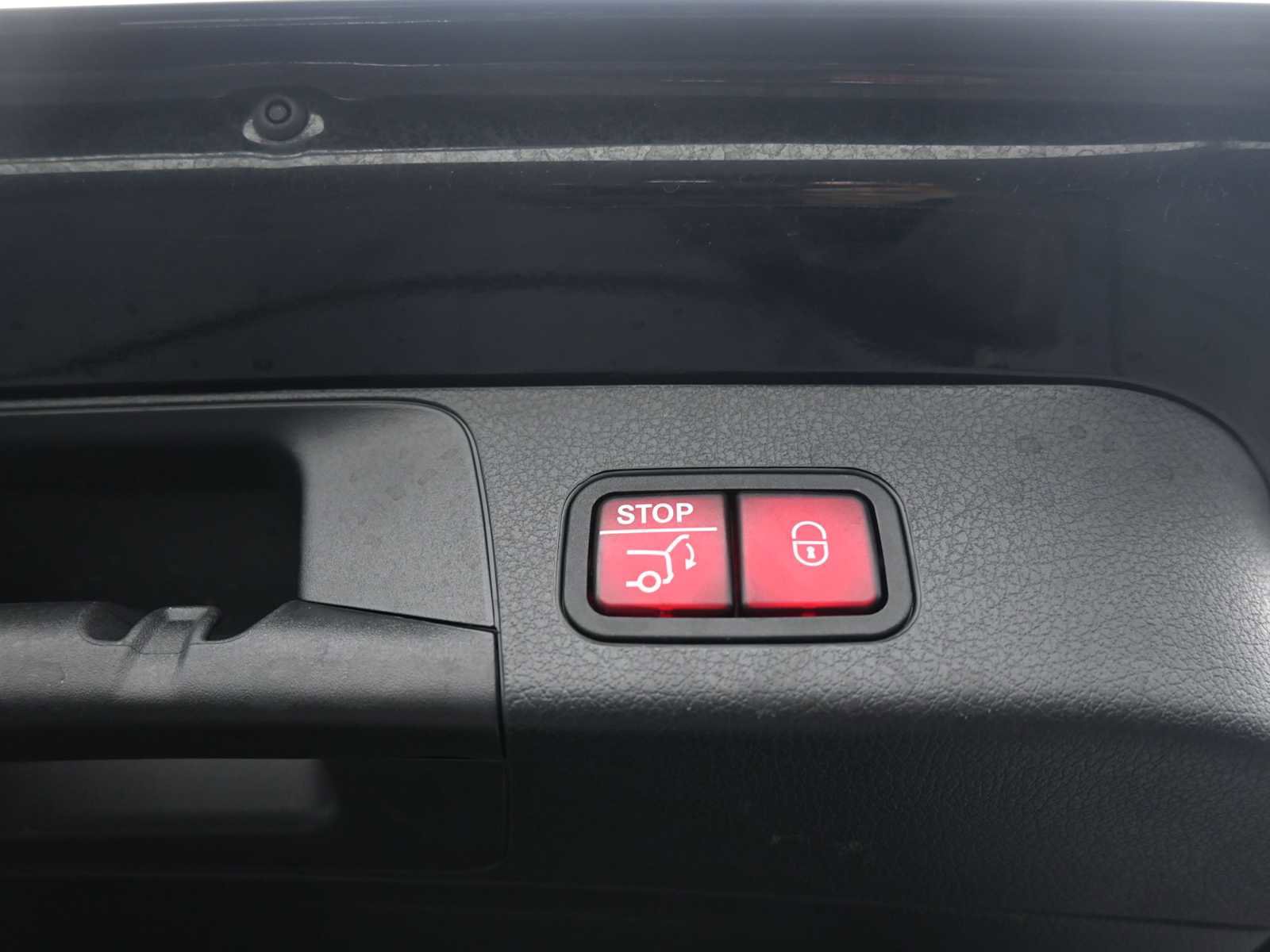 Used 2022 Mercedes-Benz GLB 250 4MATIC image 25