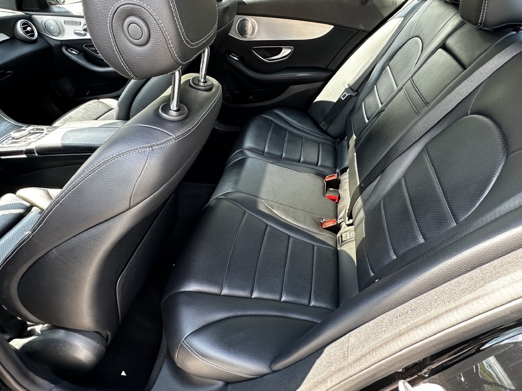 Used 2020 Mercedes-Benz C 300 Sedan image 25
