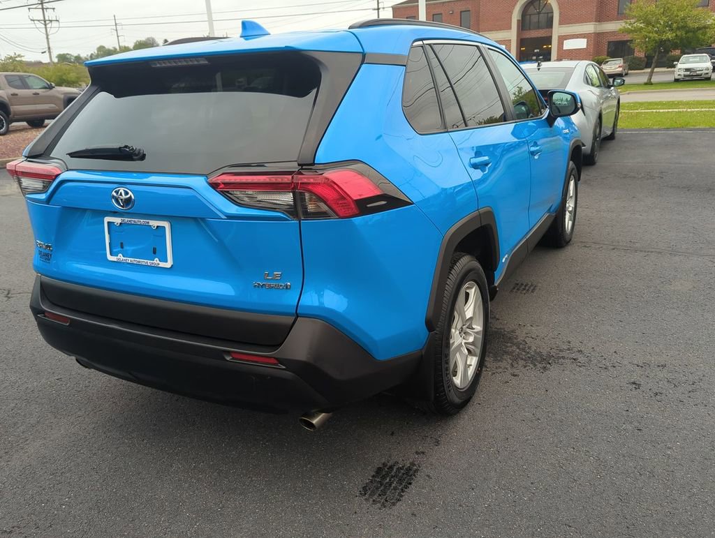 Used 2020 Toyota RAV4 LE w/ All Weather Liner Package AWD/4WD image 8