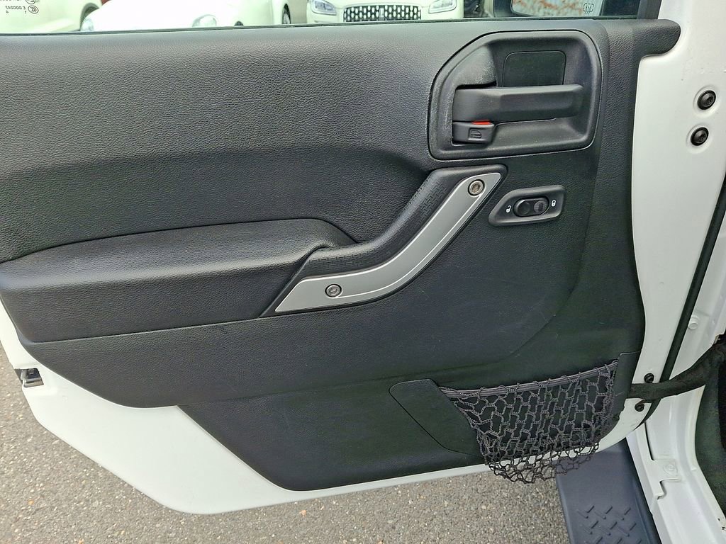 Used 2017 Jeep Wrangler Unlimited Sahara w/ Dual Top Group image 12