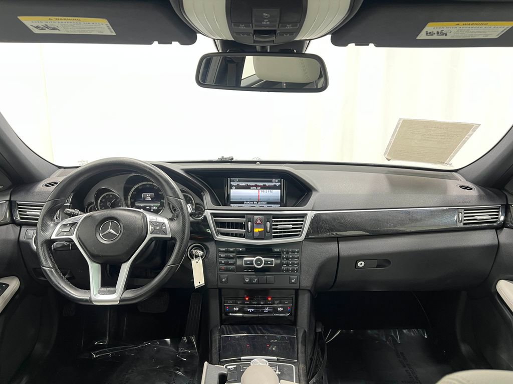 Used 2013 Mercedes-Benz E 350 4MATIC Sedan image 19