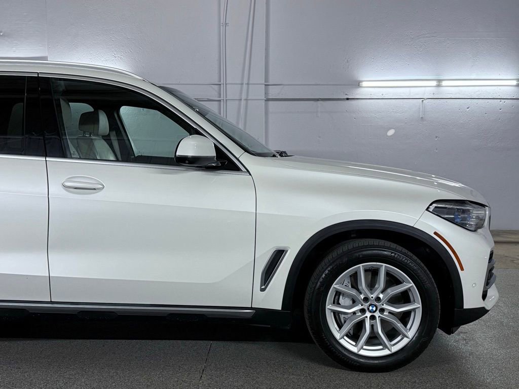Used 2020 BMW X5 xDrive50i w/ Executive Package image 5