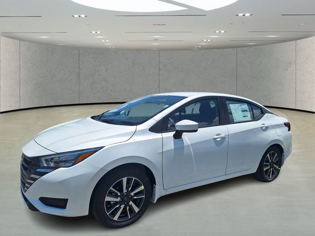 New 2025 Nissan Versa SV w/ Trunk Package