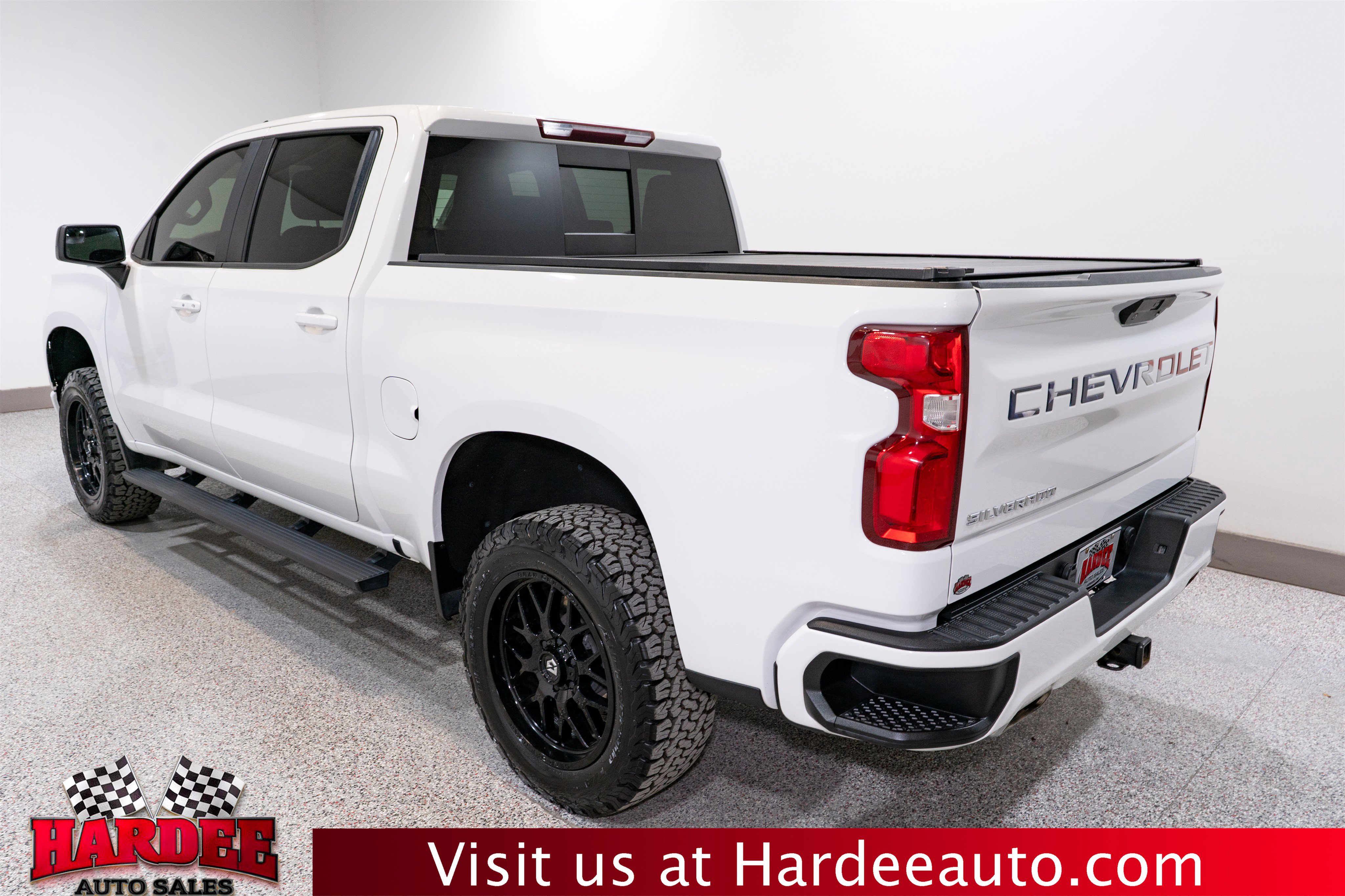 Used 2022 Chevrolet Silverado 1500 RST w/ Convenience Package II image 3