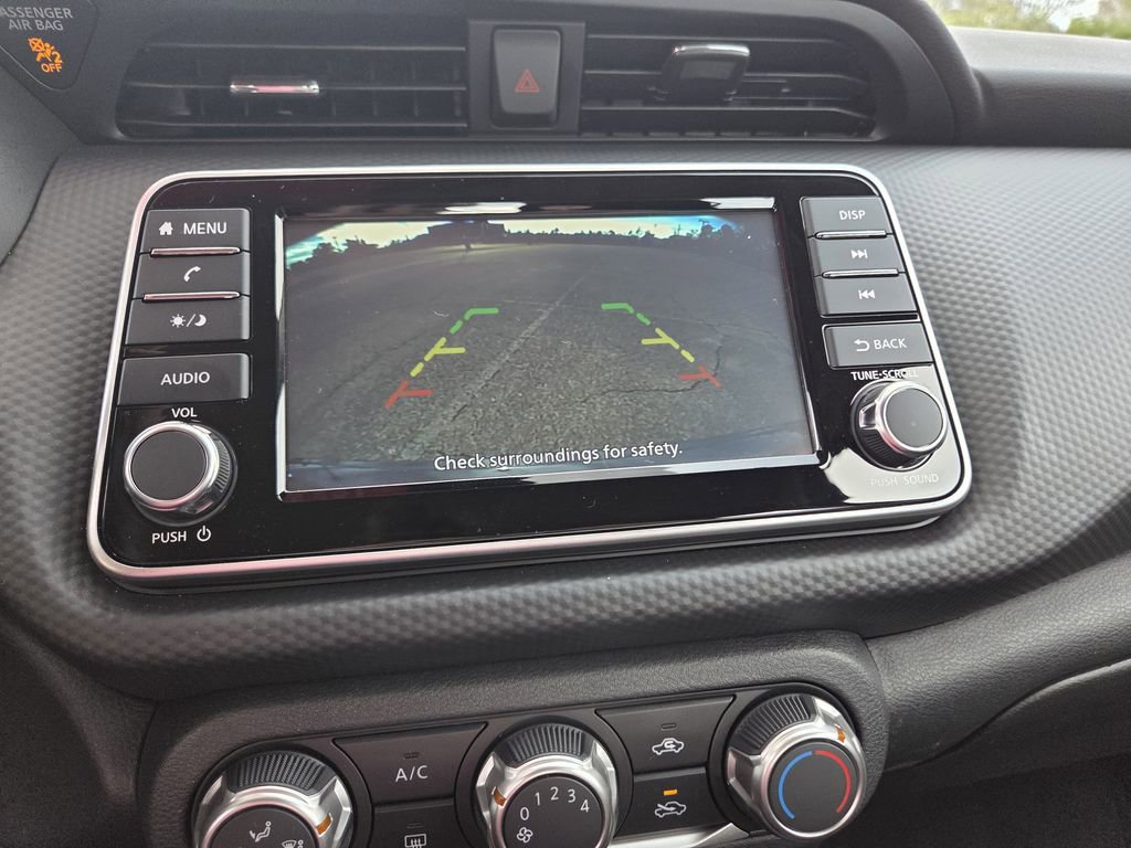 Certified 2025 Nissan Kicks Play S image 8