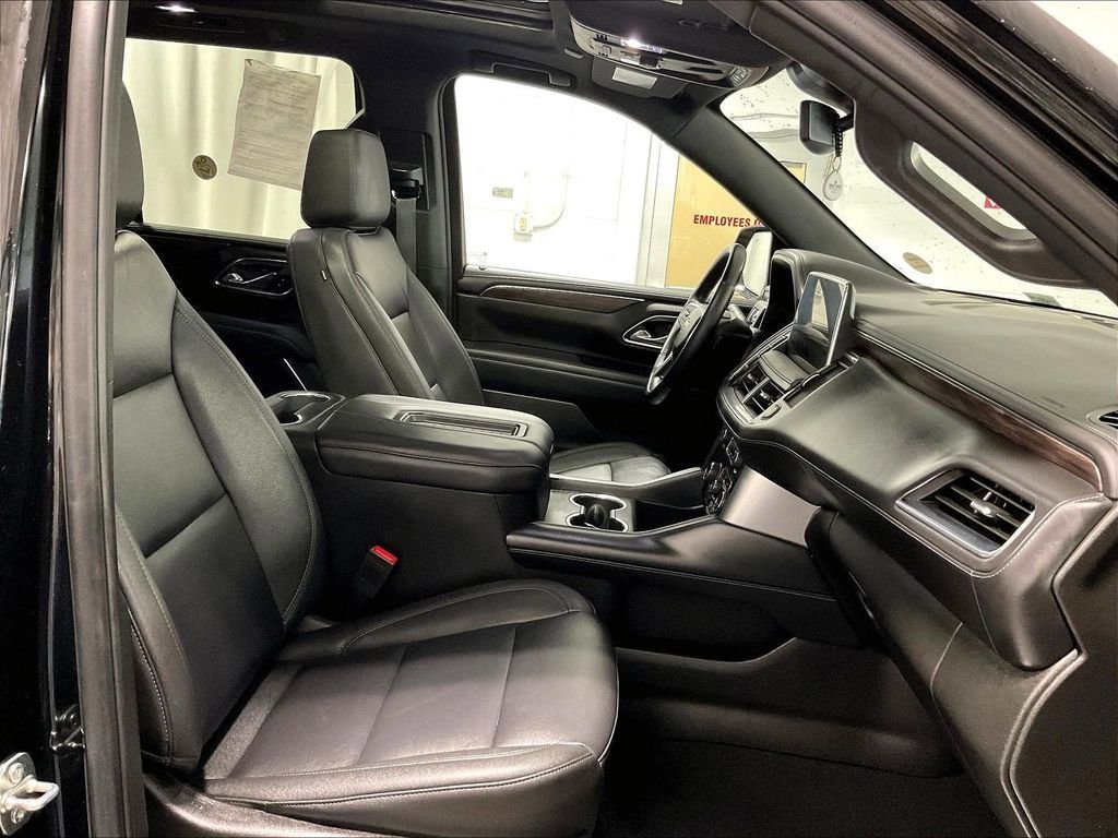 Used 2023 Chevrolet Tahoe LT w/ LT Signature Plus Package AWD/4WD image 11