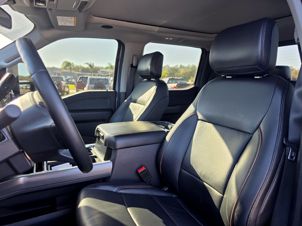 Used 2025 Ford F350 Lariat w/ Lariat Ultimate Package AWD/4WD image 8