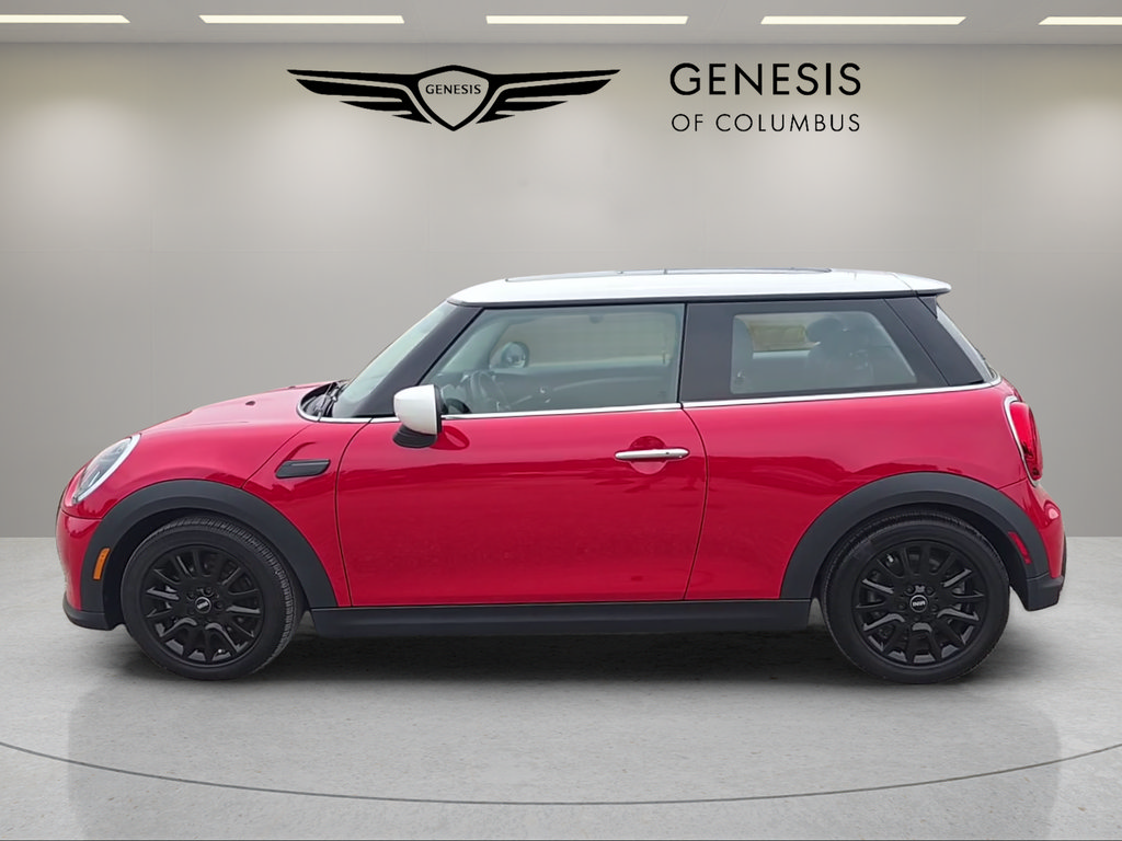 Used 2024 MINI Cooper 2-Door Hardtop FWD image 2