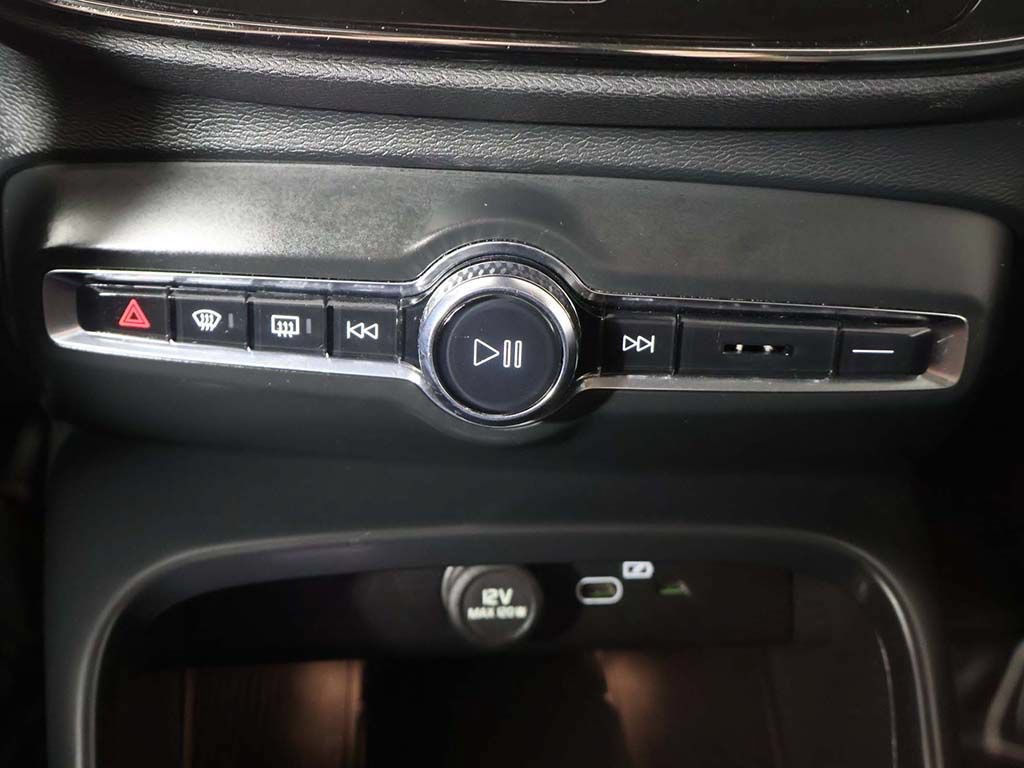 Used 2023 Volvo XC40 B5 Plus w/ Climate Package AWD/4WD image 47