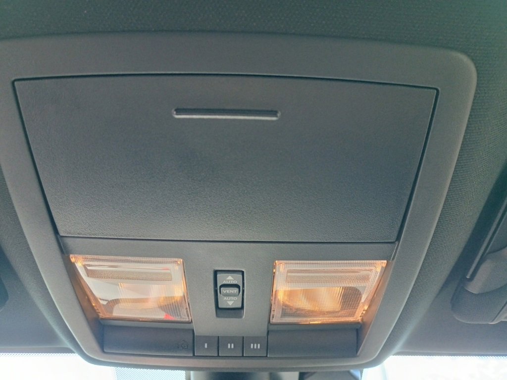 Used 2019 Dodge Challenger R/T w/ Blacktop Package image 31