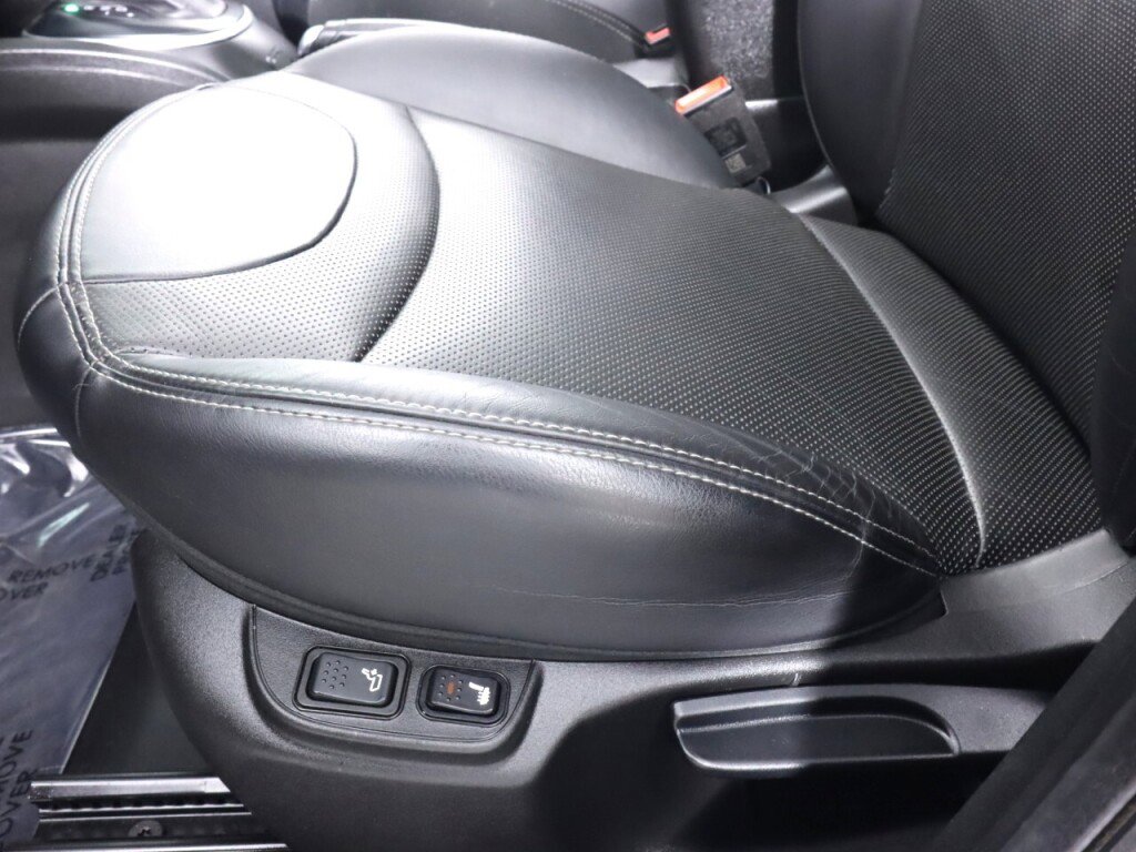 Used 2018 FIAT 500L Lounge image 31