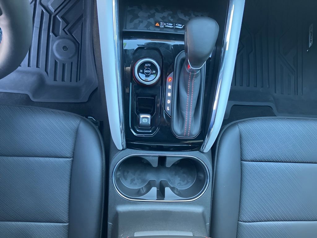 Used 2024 GMC Canyon AT4X image 28