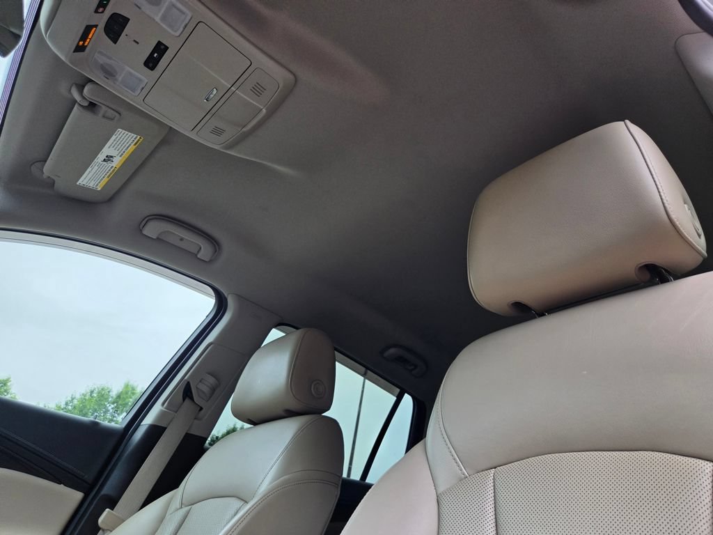 Used 2019 Buick Envision Essence AWD/4WD image 25