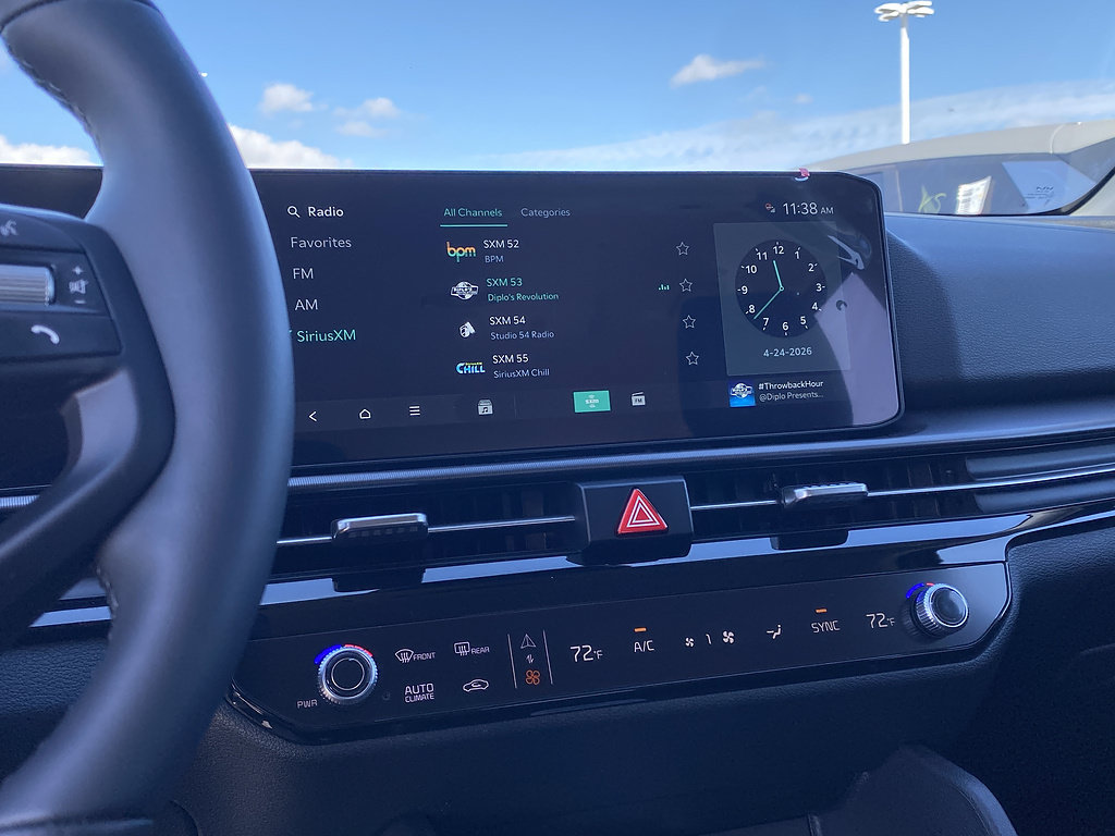 New 2026 Kia Sportage EX FWD image 18