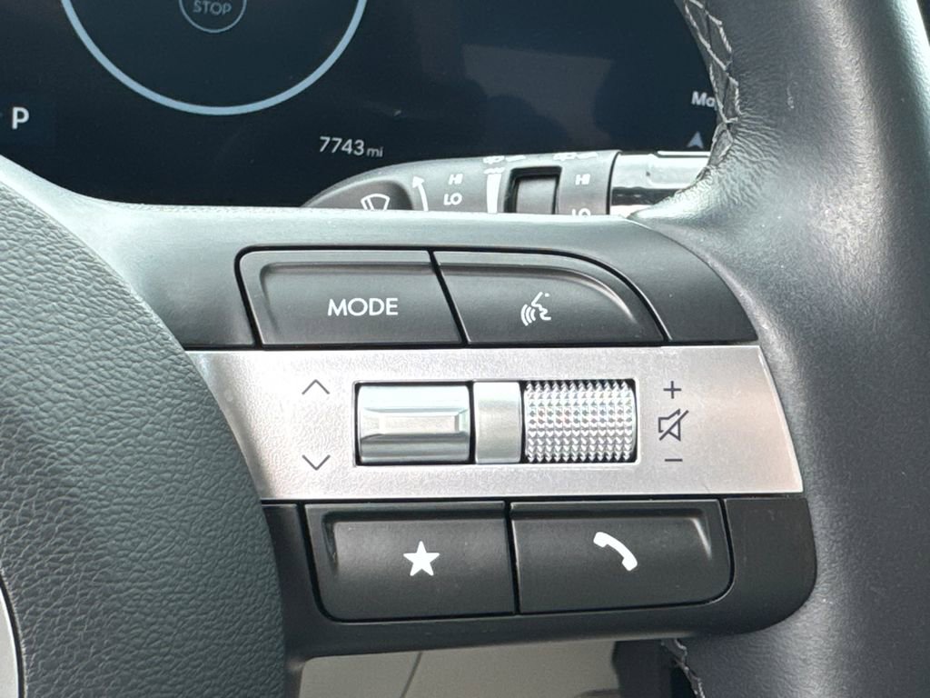 Certified 2025 Hyundai Tucson SEL FWD image 25