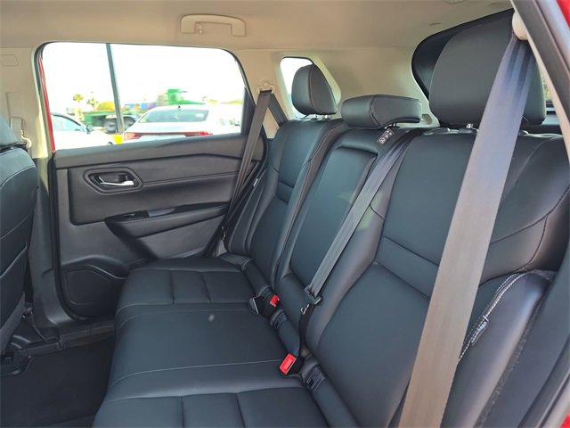 Used 2024 Nissan Rogue SL image 25