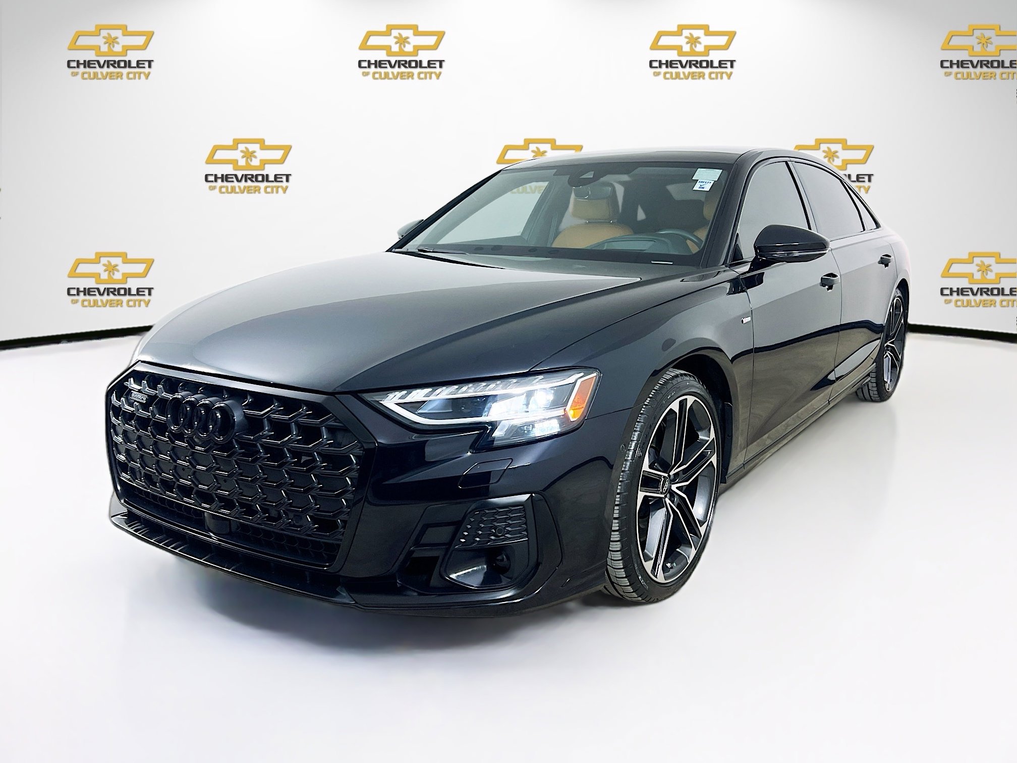 Used 2025 Audi A8 L 3.0T w/ Executive Package image 3