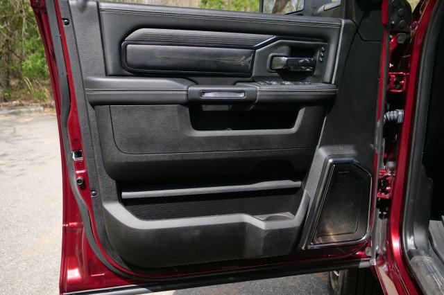 Used 2023 RAM 3500 Limited image 32