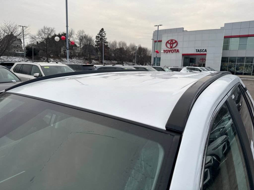 New 2025 Toyota RAV4 XLE image 16